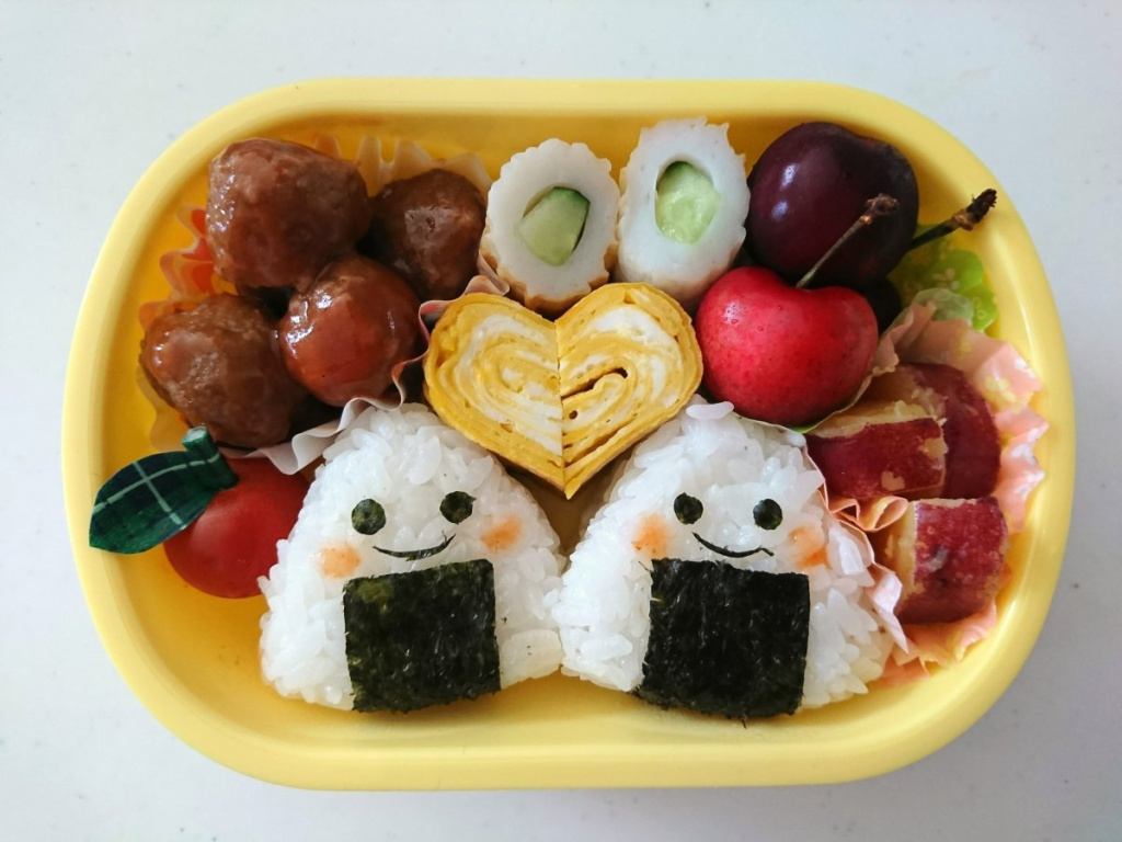 japonskaja-eda-bento-293cbcc.jpg